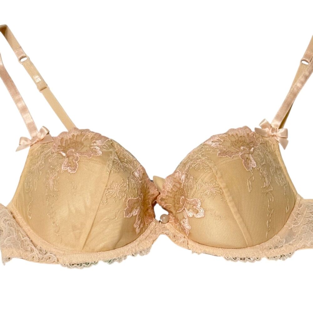 LISE CHARMEL Push Up Bra 38C Nude Pink Underwire Padded AC3503 Lace Embroidered